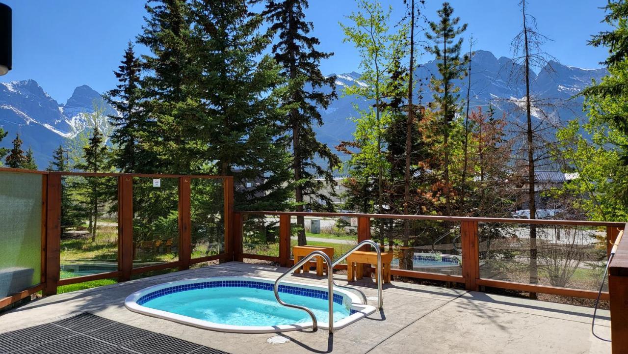 ⭐️ Luxury Mountain View Studio In Canmore ⭐️ エクステリア 写真