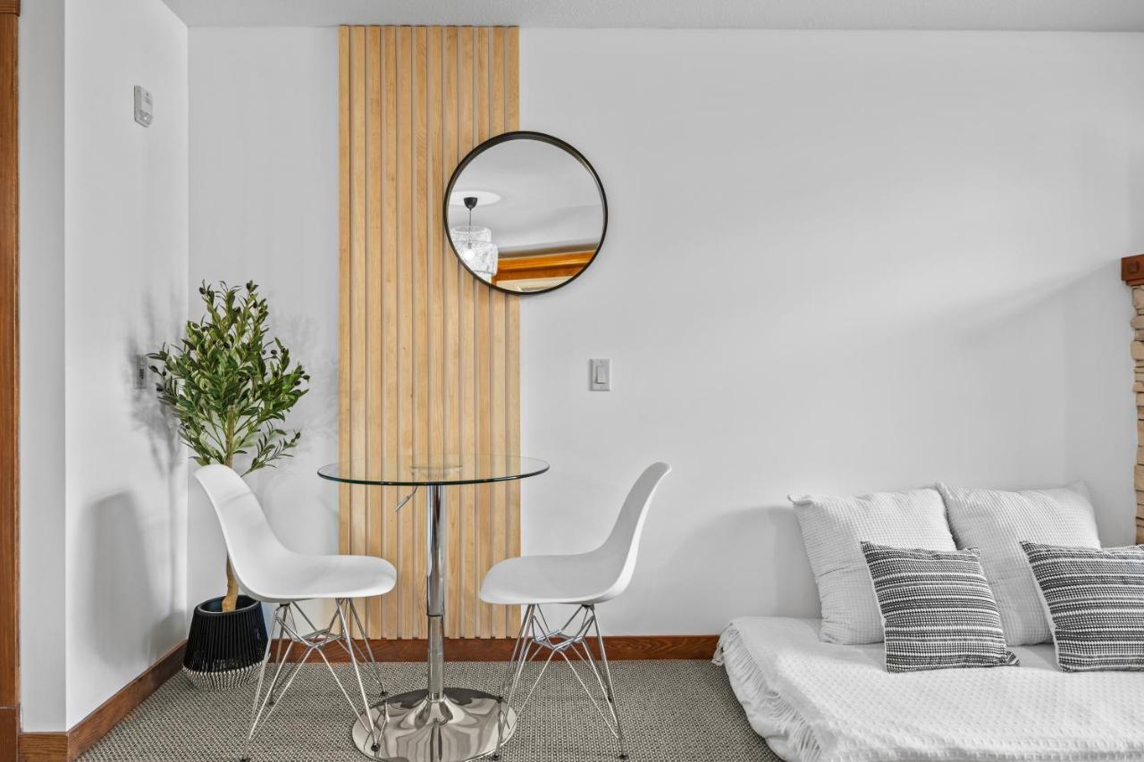⭐️ Luxury Mountain View Studio In Canmore ⭐️ エクステリア 写真