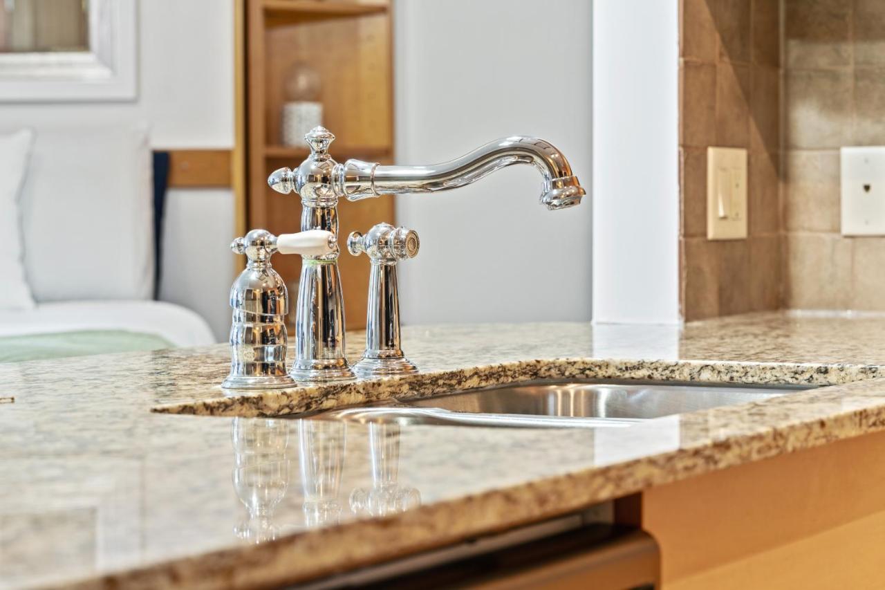 ⭐️ Luxury Mountain View Studio In Canmore ⭐️ エクステリア 写真